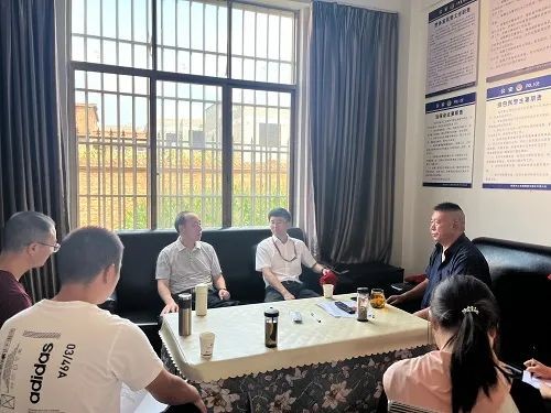 郝流勇到挂联社区督导检查创文工作