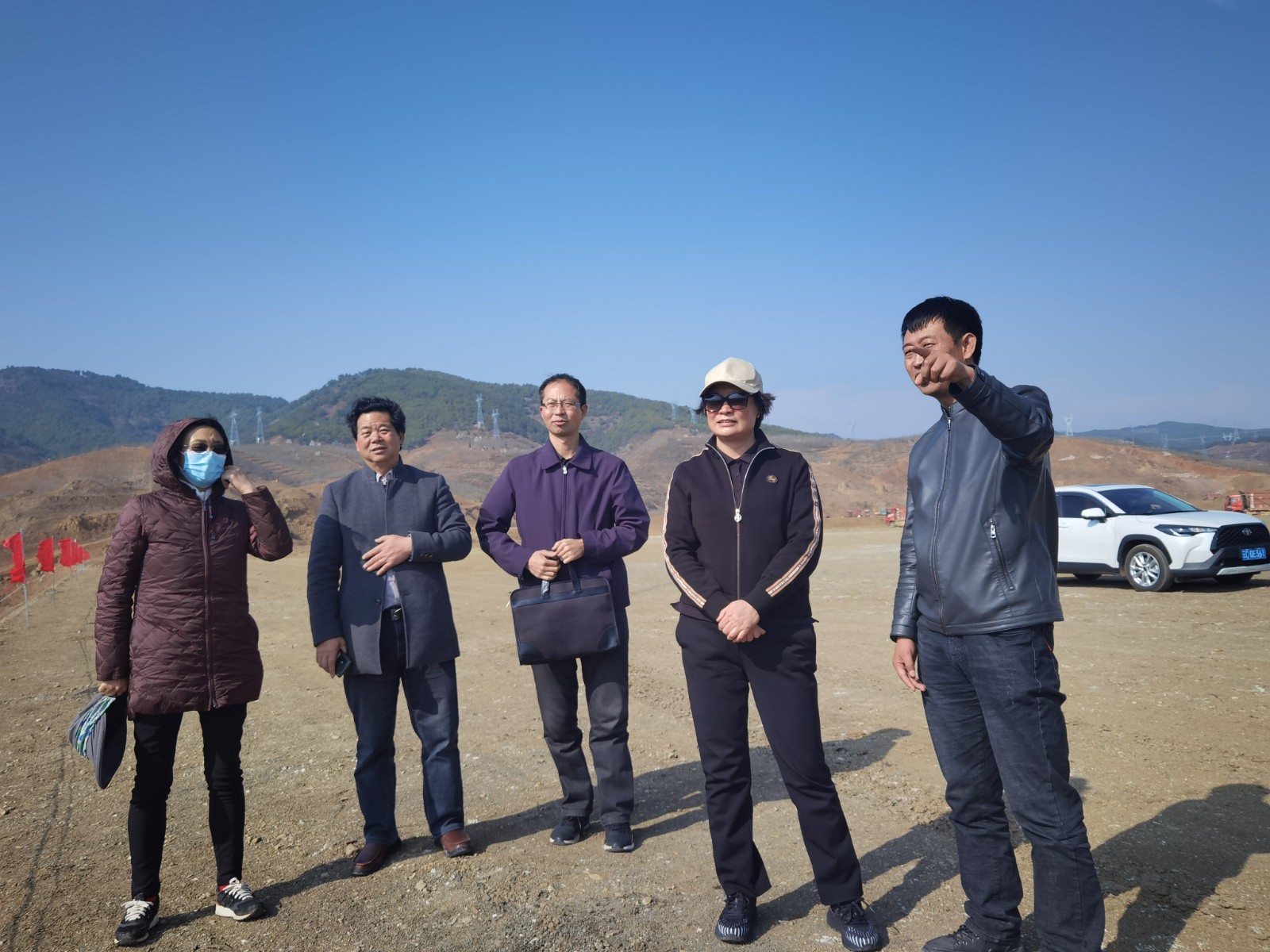 申琼调研硅产业项目建设情况