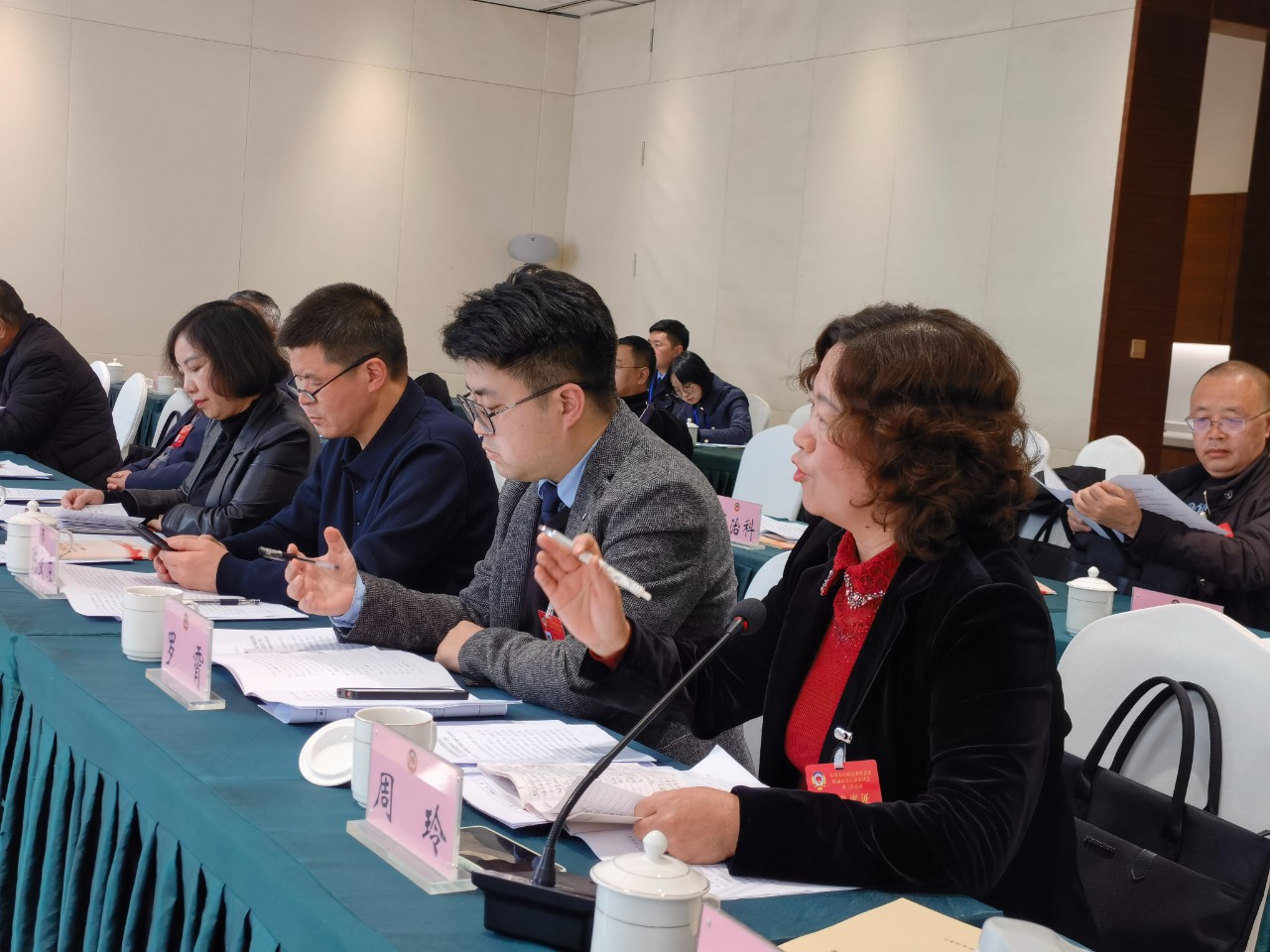 字字关情助先行——昭通市政协五届三次会议政府工作报告专题协商会侧记