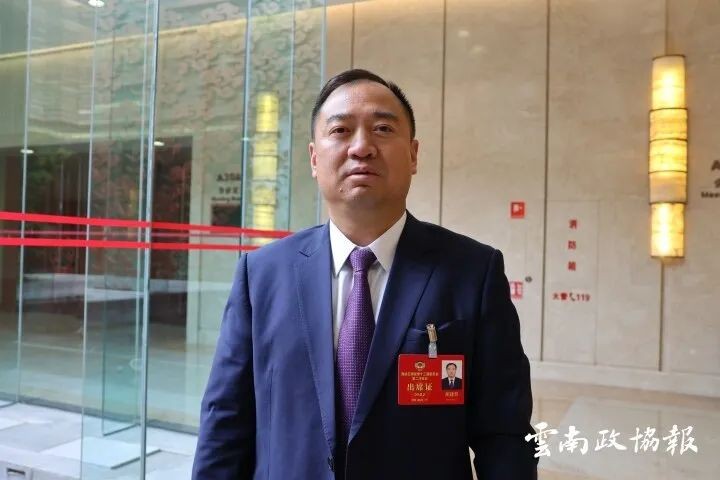 与委员面对面｜省政协委员胡建普： 守护赤水流域 绘就生态画卷