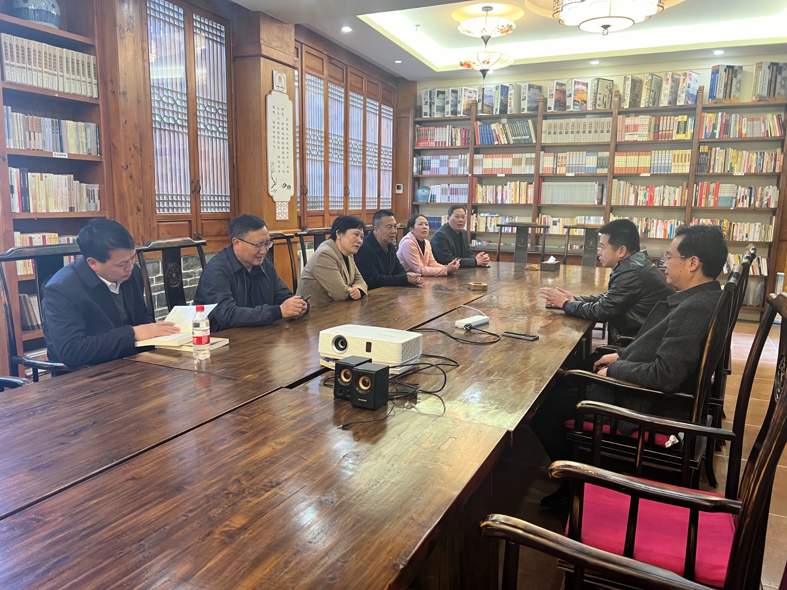 申琼带队考察学习阆中市“文化润城”建设