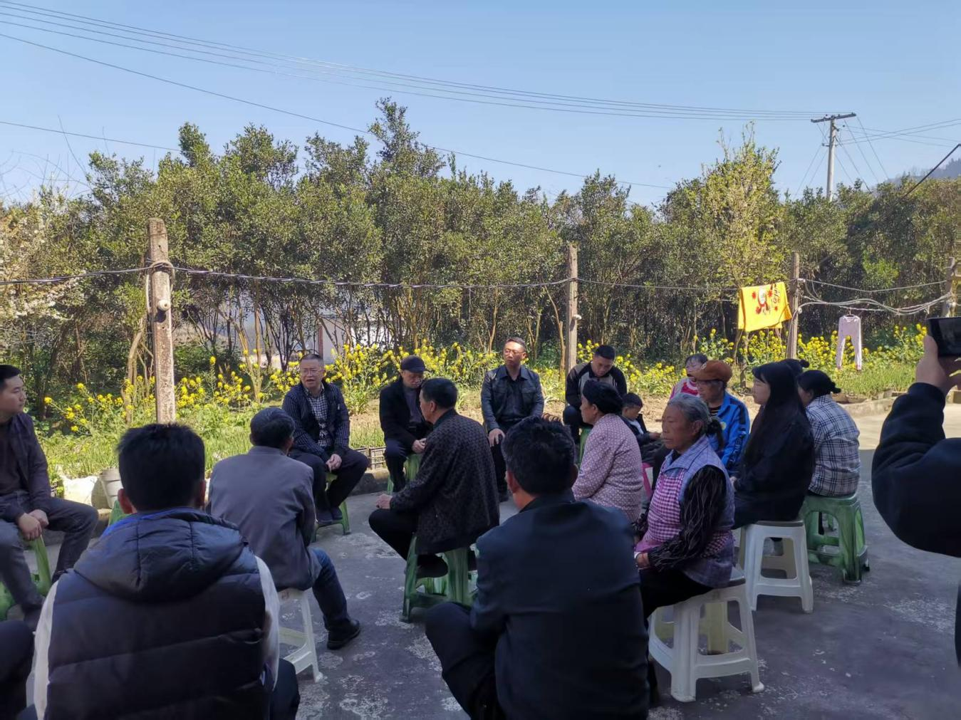 威信｜县政协通过院坝协商助力居民污水纳管集中排放