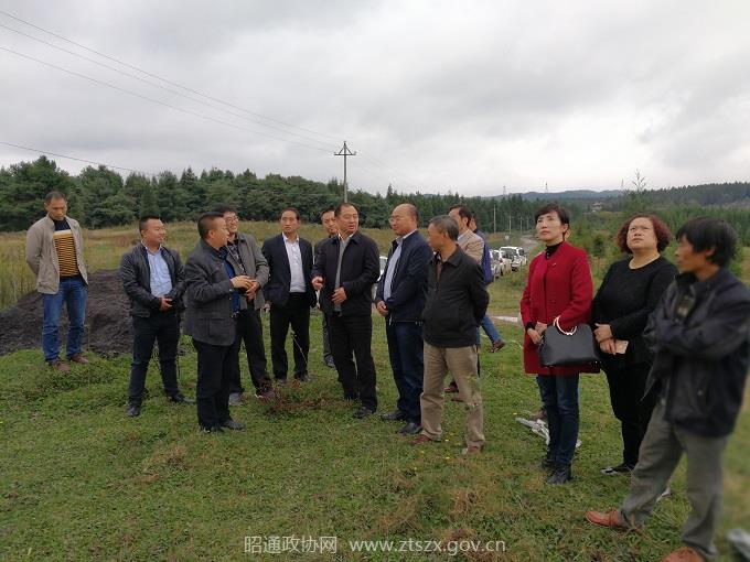C:UsersAdministrator.PC-20160920WOEQDesktop胡建普副主席视察全市殡葬改革工作推进情况1.jpg